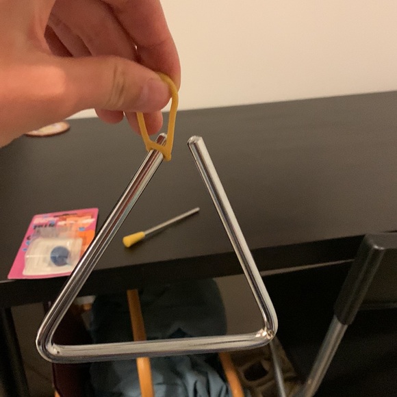 Triangle instrument - Picture 3 of 3